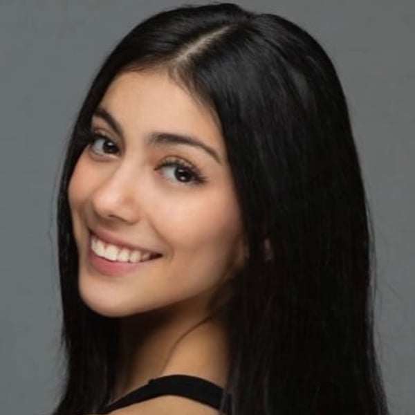 Aylin C.